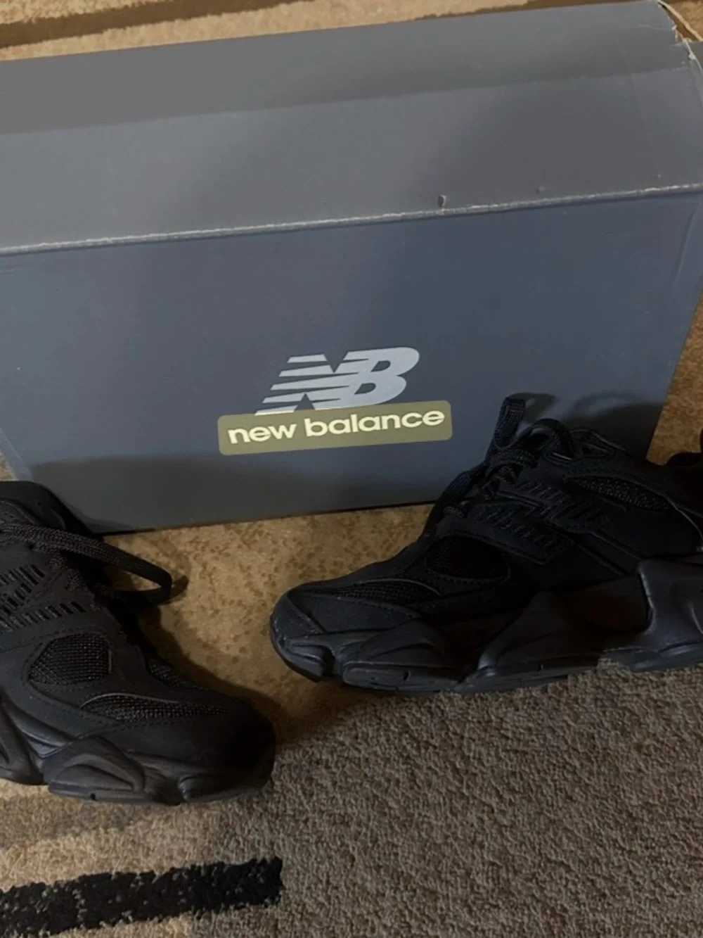 New Balance Kids' Black Athletic Sneakers 5.5 youth/ 7 women